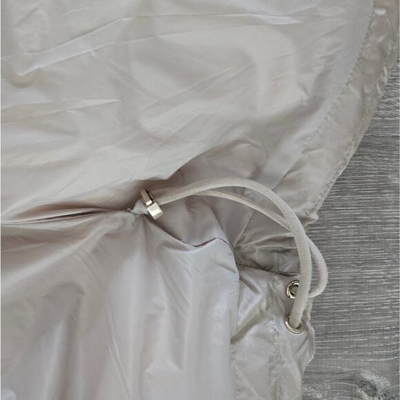 Marc Cain Oversized Puffer Vest Champagne color sz 3 - Picture 5 of 9